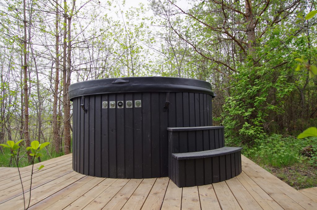 Hot tub at Metsamarja